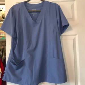 Barco scrub top